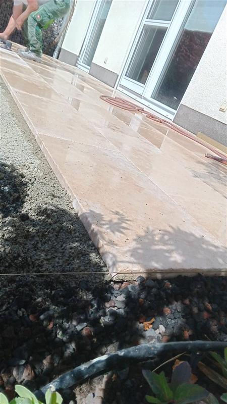 Verlegung von Terrassenplatten